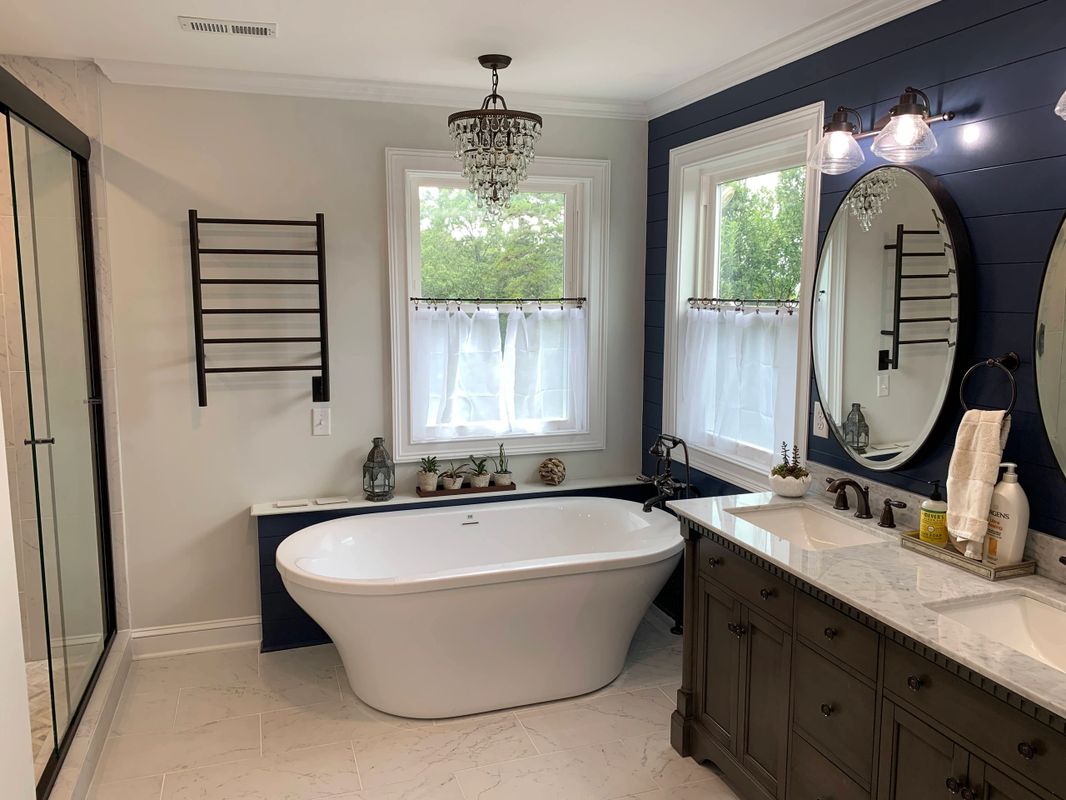 modern farmhouse bathroom with accent wall