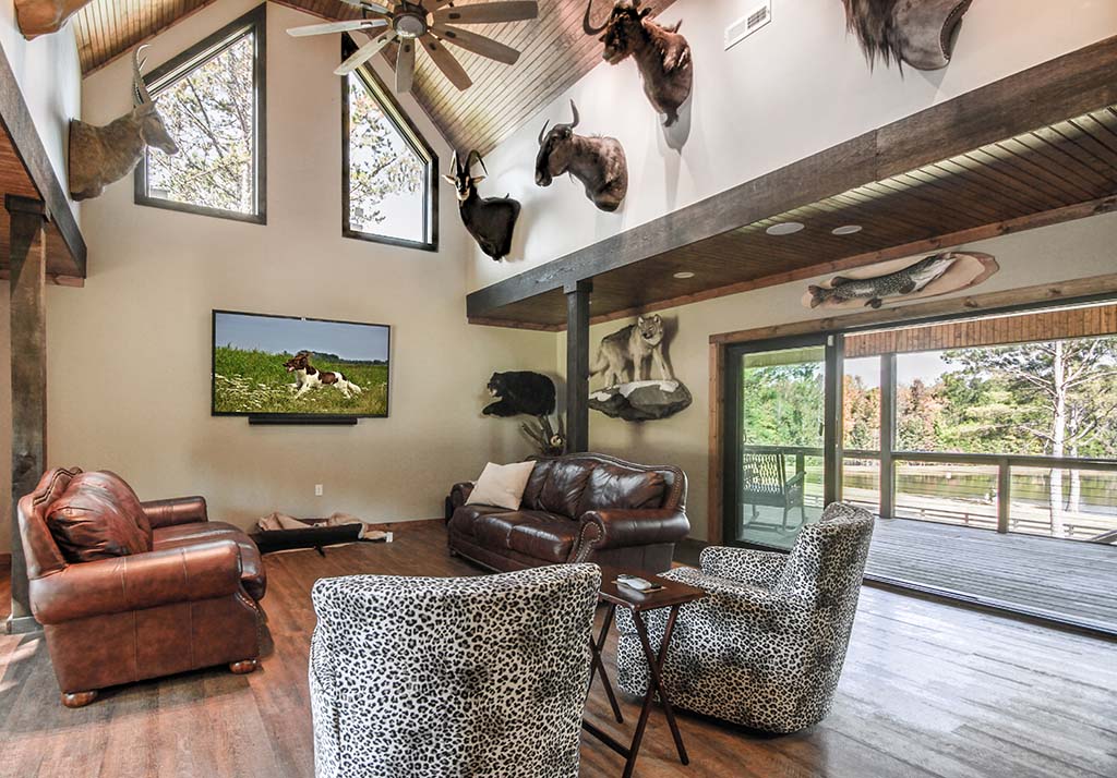 Caba Homes Gallery - rustic room